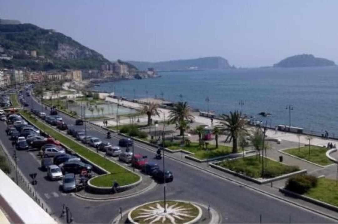 Casa Caprice Hotel Pozzuoli Esterno foto